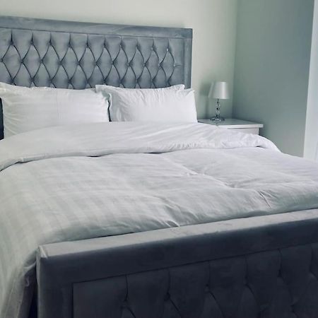 Ormeau Road Stylish Double Bedroom Luxury Apartment Belfast Exterior foto